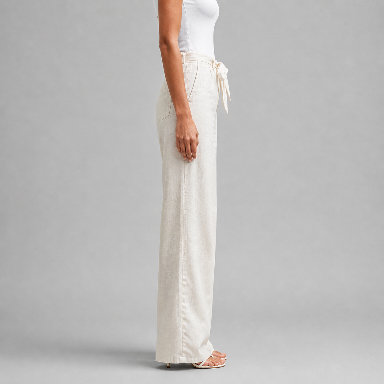Women’s Lace Detail Straight-Leg Trousers – Soft Elegance