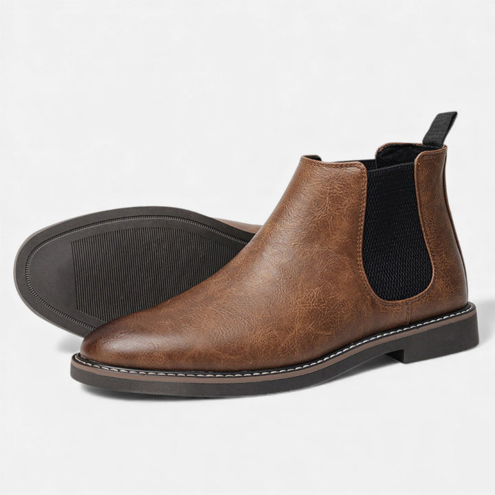 Men’s Retro Cowhide Boot – Vintage Country Poise