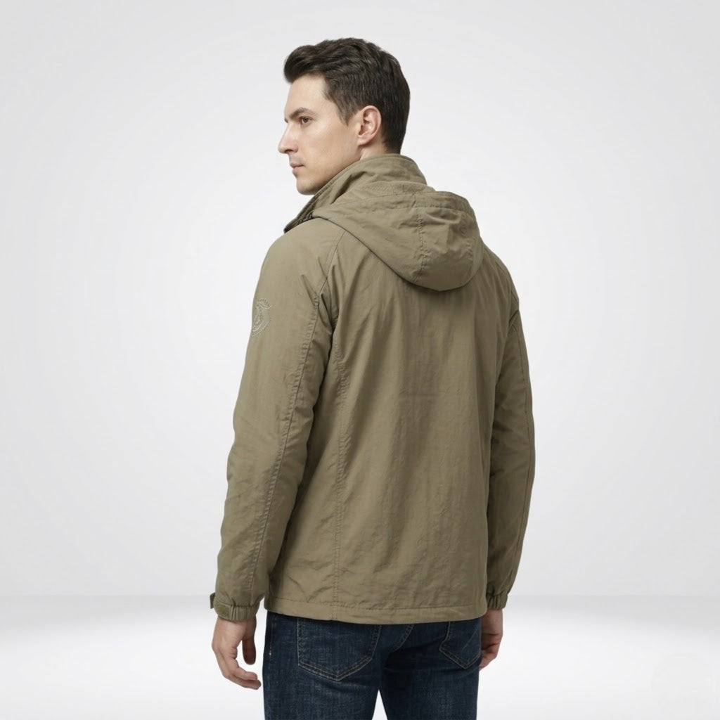 Men’s Lightweight Cargo Jacket for Spring and Summer Wear